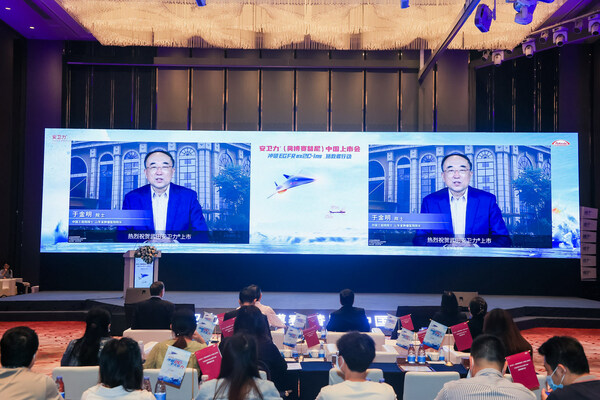 　　中国工程院院士、山东省肿瘤医院院长于金明院士