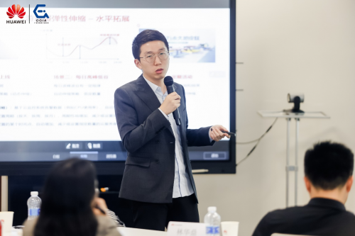 华为云容器解决方案专家 颜栎