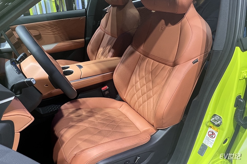 2023上海车展实拍高颜值SUV深蓝S7纯电版