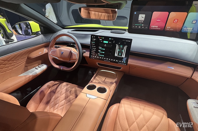 2023上海车展实拍高颜值SUV深蓝S7纯电版