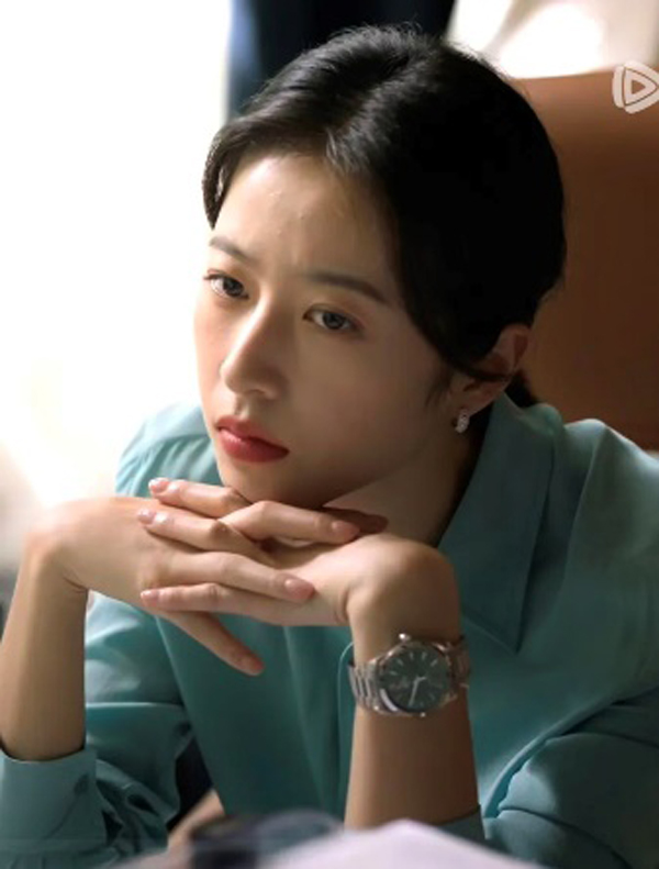 △OMEGA海马系列AQUA TERRA SHADES 腕表