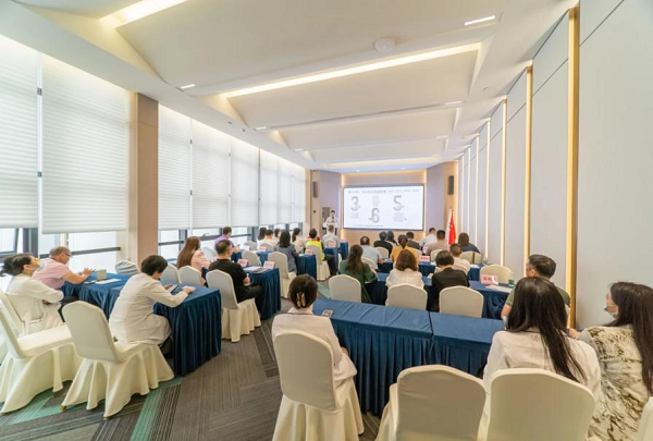 （来源：看头条网）