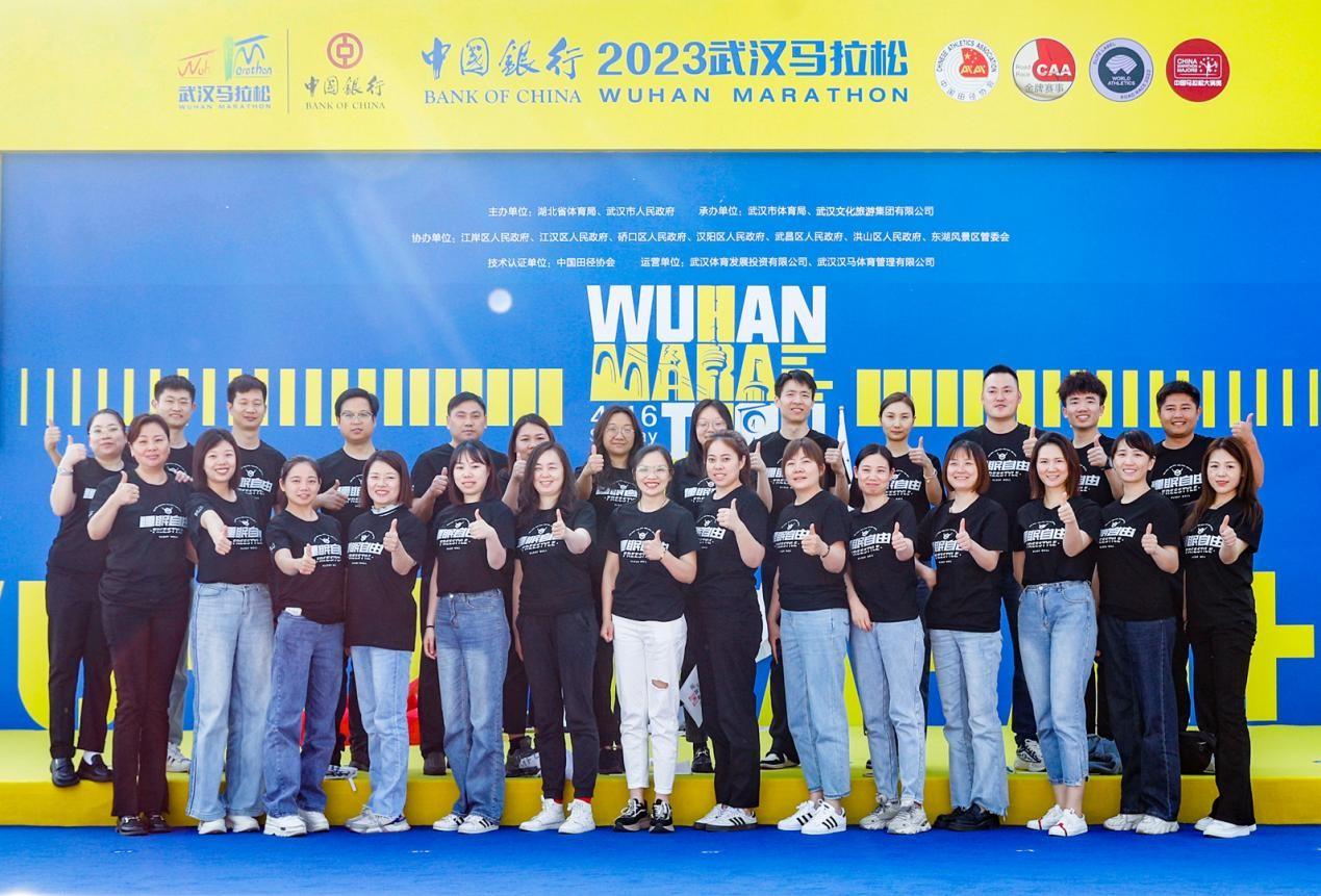 城市便捷酒店工作人员