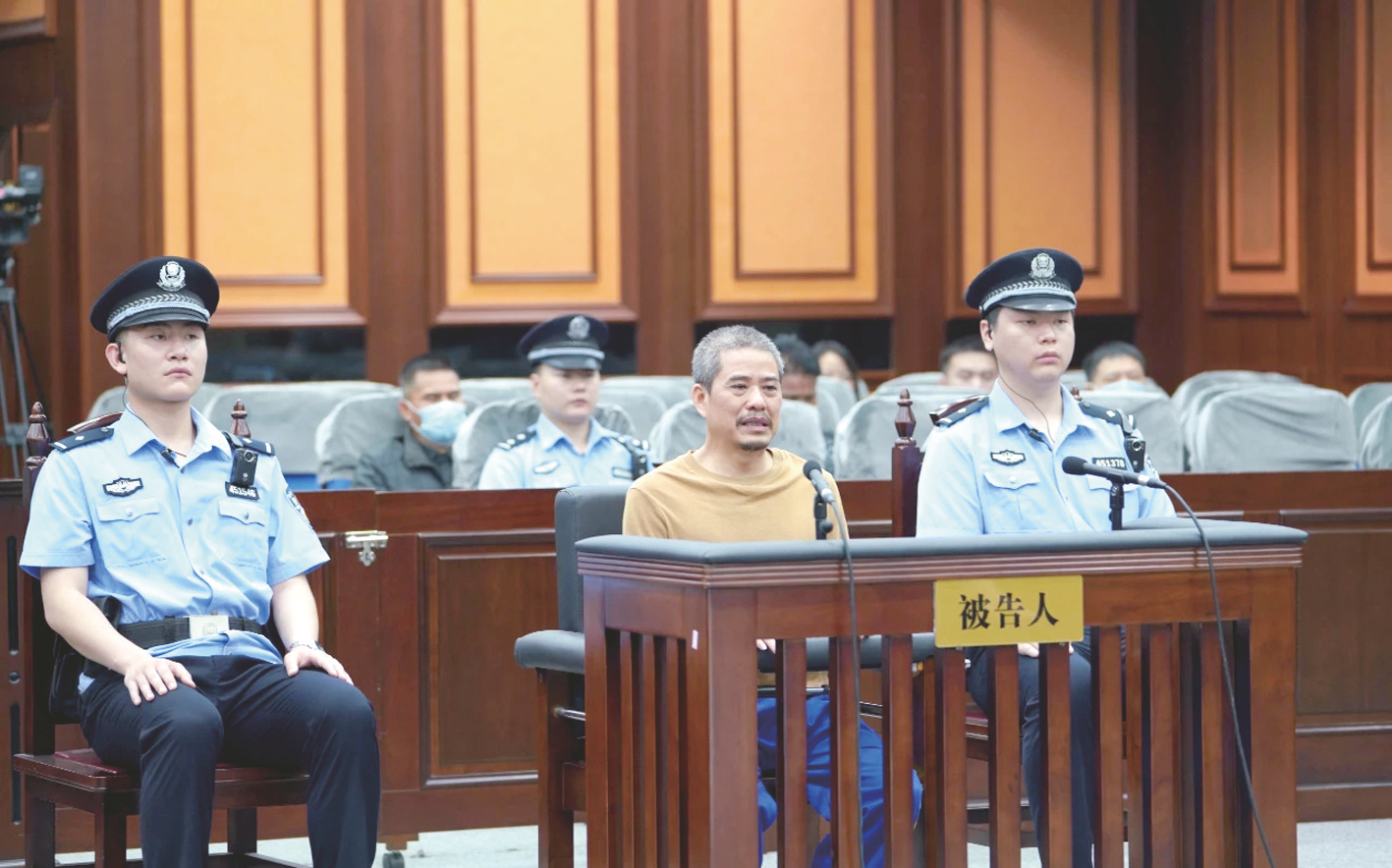 &nbsp;&nbsp;&nbsp;&nbsp;被告人陆劲忠出庭受审 本报通讯员叶鑫 摄