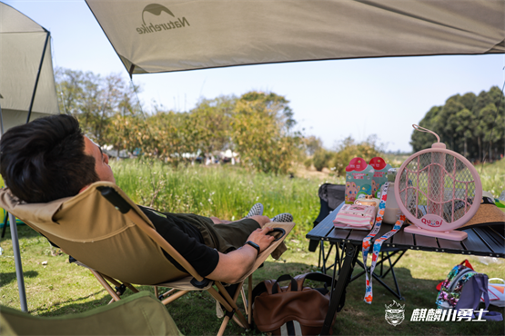 彩虹乖乖电蚊拍，让你安心午睡