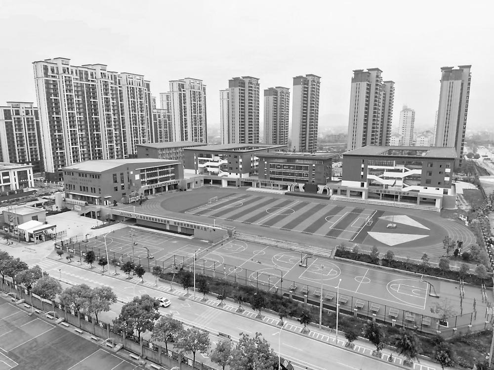 跻身莆田市公立龙头校的毓英中学 肖征宇 摄