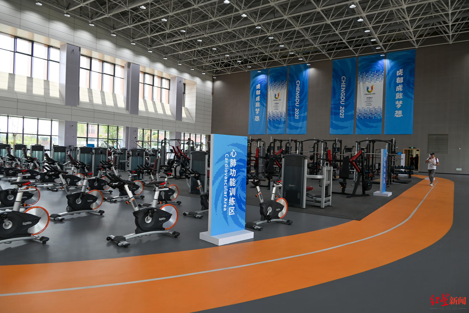 成都大学,大运村健身馆 资料图