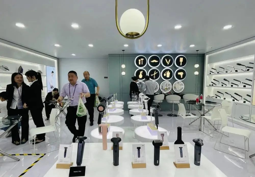 电热水壶批发: 行业趋势与市场洞察