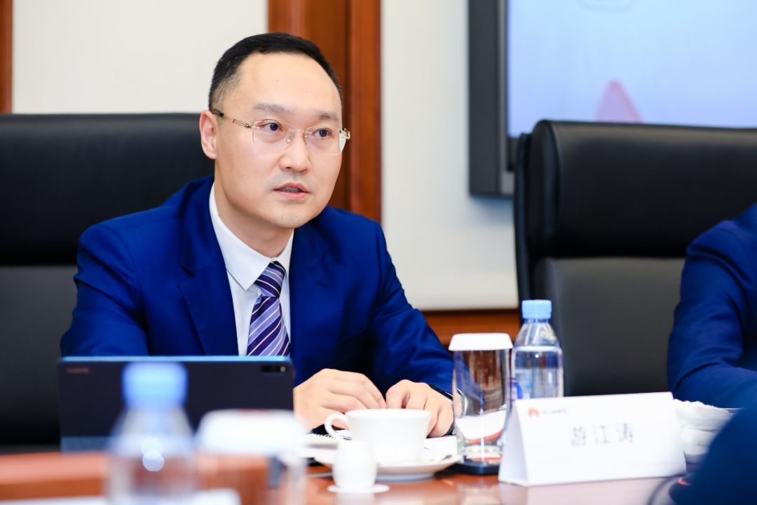 华为全球技术服务部运营商交付与服务总裁游江涛