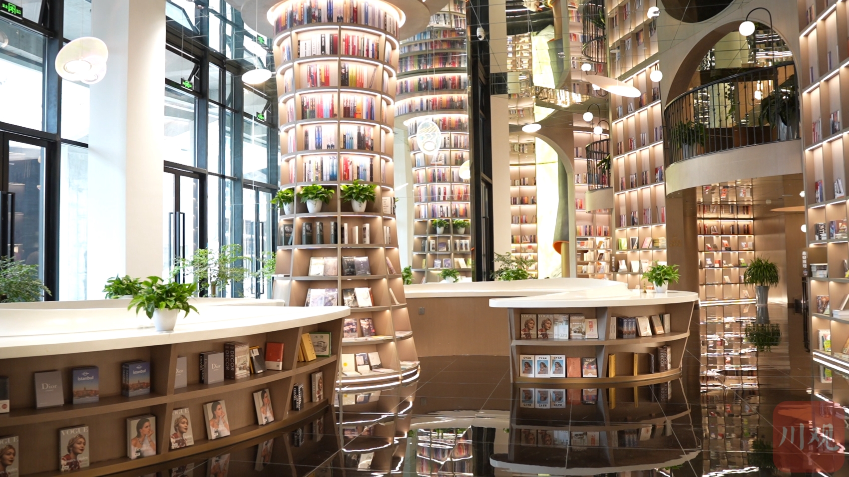 发现市州最美图书馆·宜宾丨一个有气质一个有颜值,新老"书房"两相宜