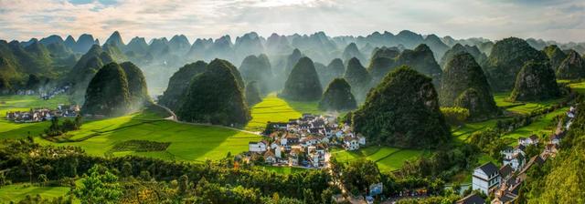 2023黔西南州“康养胜地 人文兴义” 文化旅游招商推介会在成都举行_手机新浪网