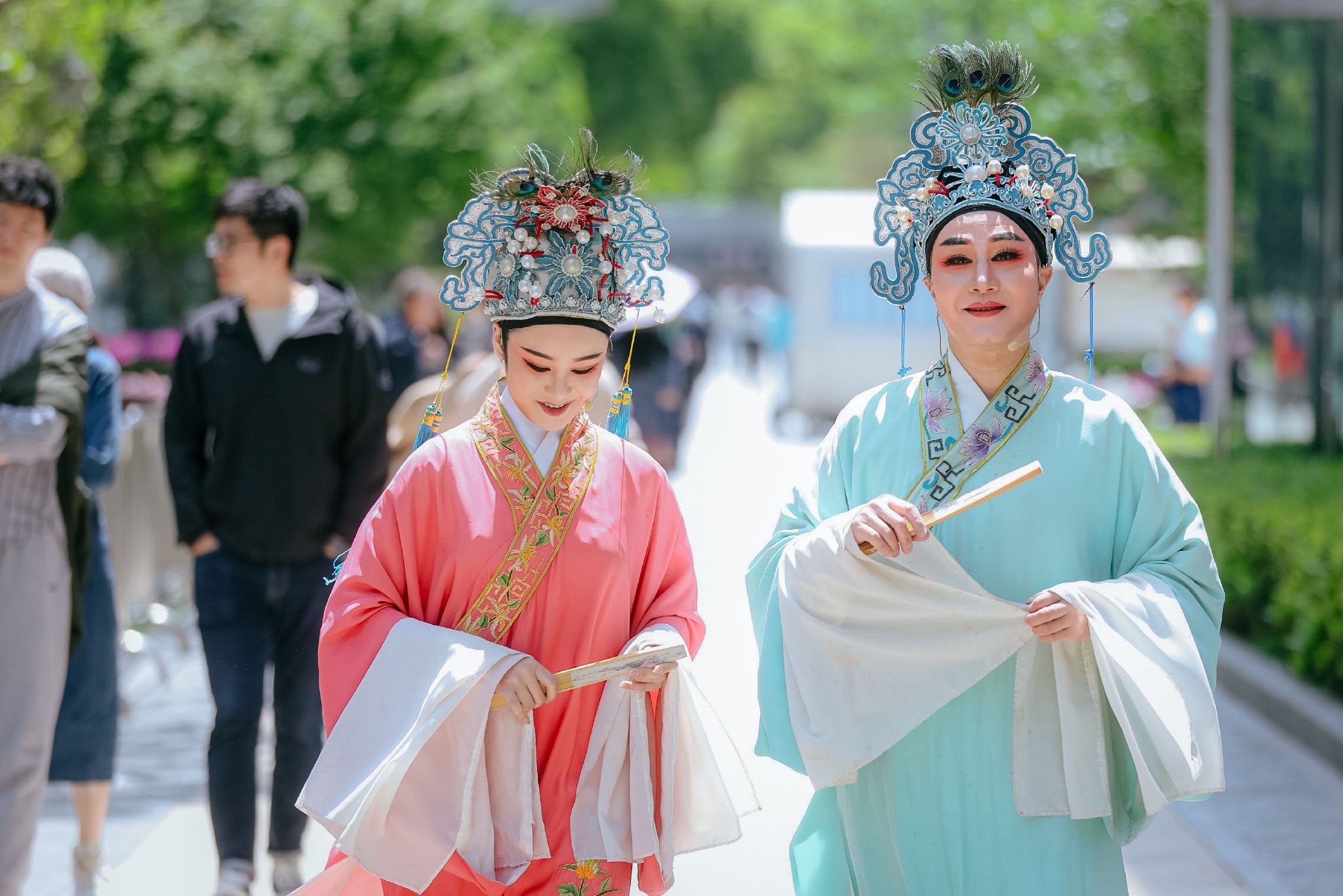 产业文化唱戏搭台人才筑梦未来越剧之乡浙江嵊州开启2023上海嵊州人才