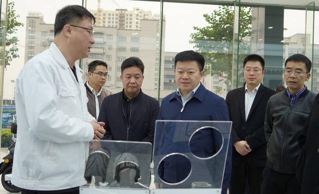 专访四川省内江市东兴区委书记康厚林:"甜蜜"产业留住年轻人 与城市