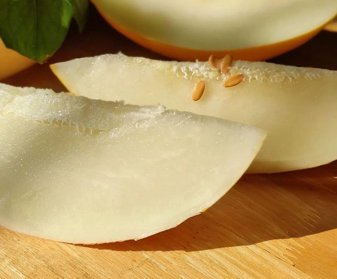 肉厚,甜润,皮薄!绵软爆汁的冰糖蜜瓜,我不允许还有人没吃过!|牛奶_新