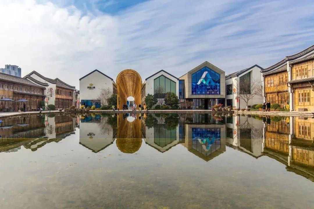 浙江杭州余杭区的"梦想小镇"