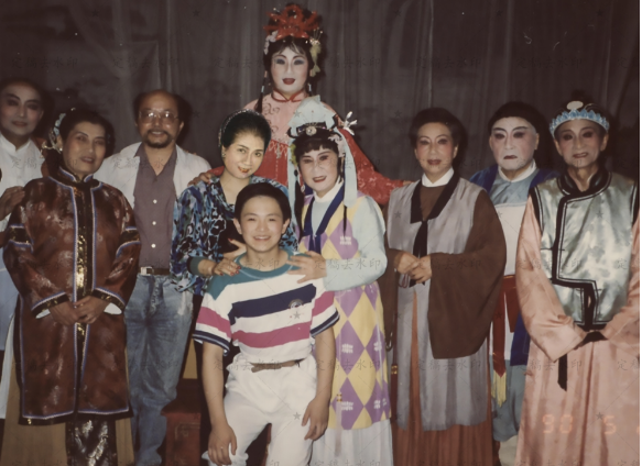 王盘声,韩玉敏,汪秀英,赵春芳,小筱爱琴,毛羽等众多年逾花甲的沪剧