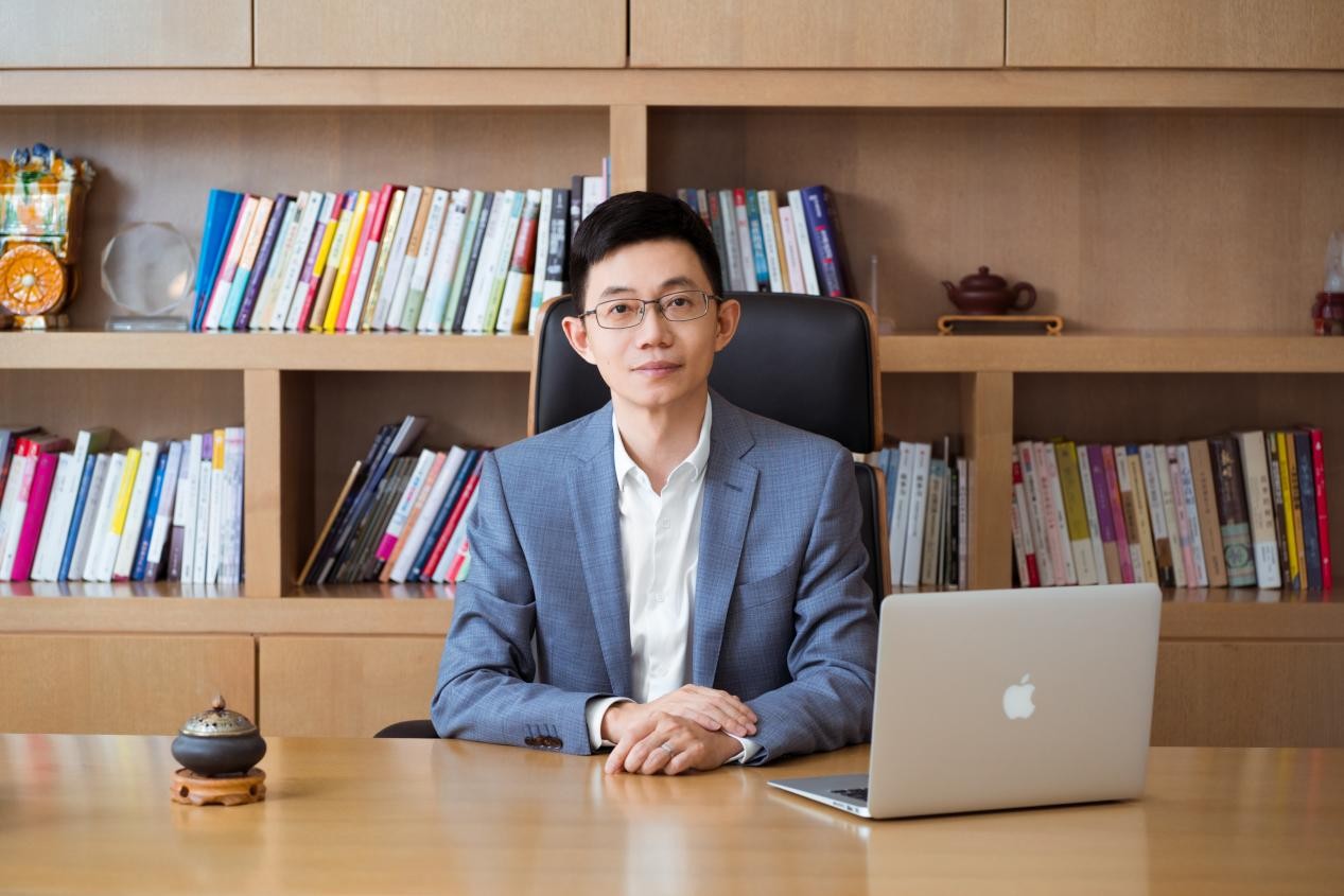 （张德芬空间CEO ，知名心理学作家 卢熠翎）