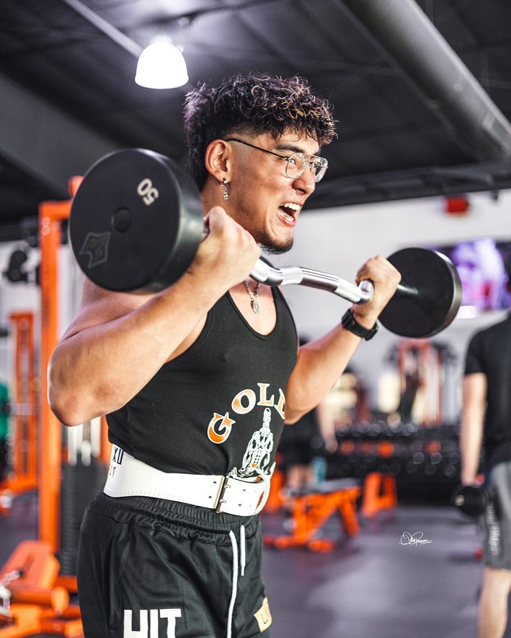 少年崛起,是奔涌后浪,也是健美标杆|阿诺|健美|健身_新浪新闻