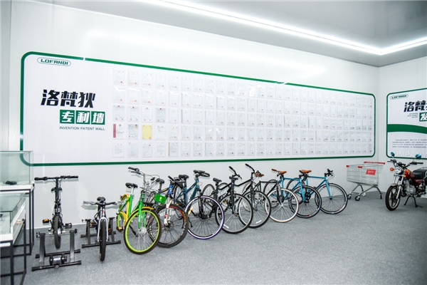 ▲洛梵狄产品展示与荣誉墙一角