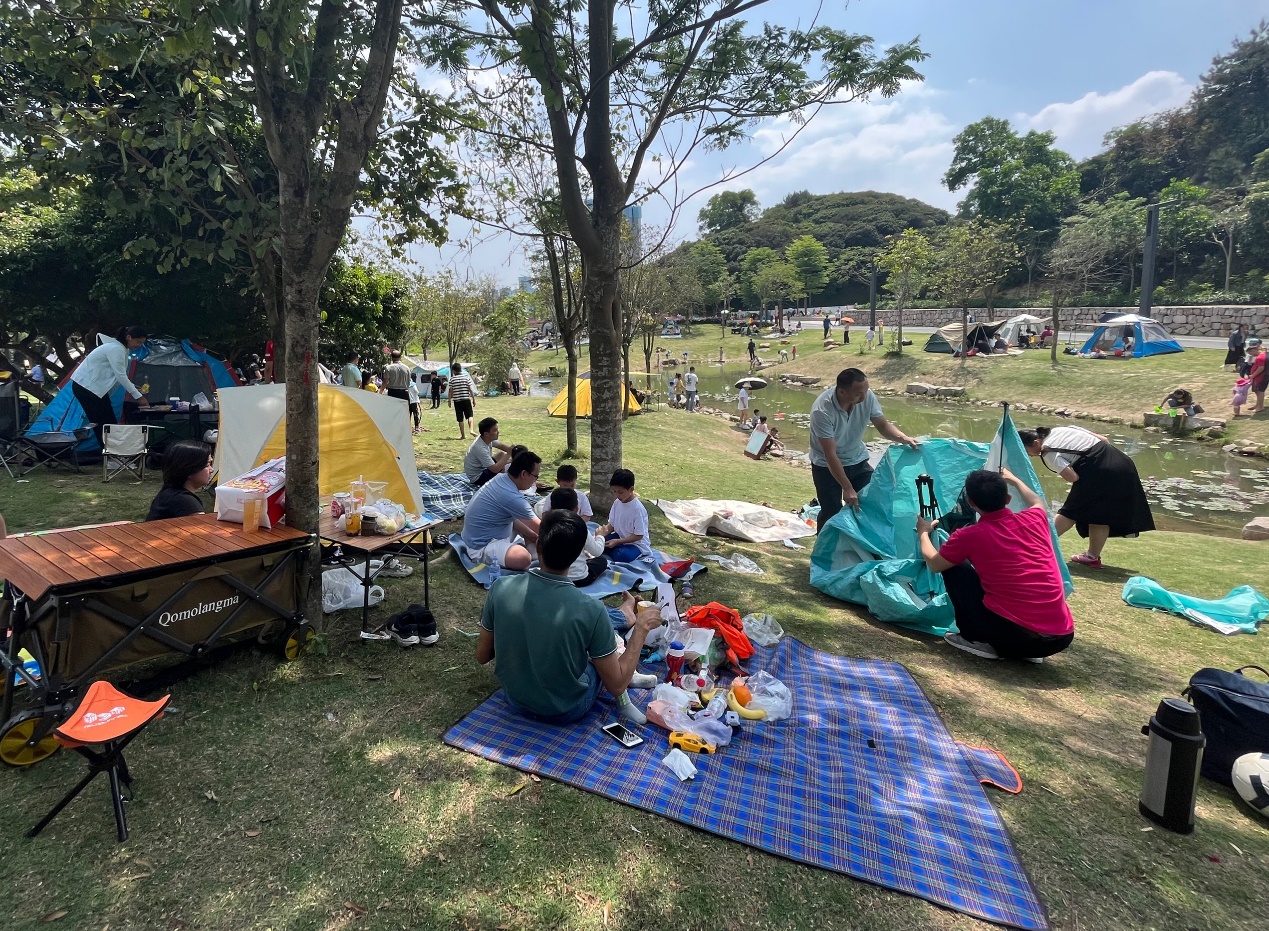 黄金周助燃消费市场出游与美食缺一不可唯品会户外穿戴销量激增