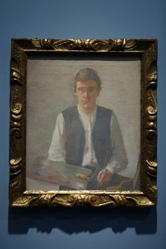 乔治·莫兰迪自画像.新京报记者 浦峰 摄