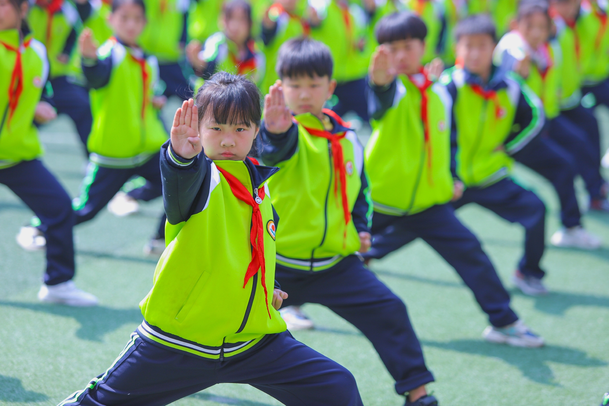 山东临沂:阳光大课间 武术进校园|训练_新浪财经_新浪网