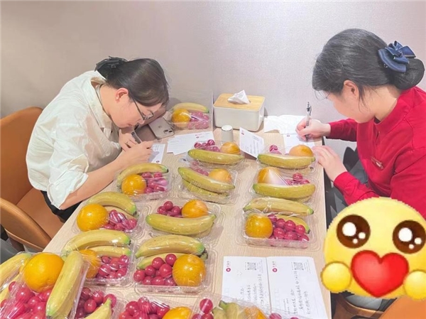 柏曼酒店员工手写欢迎卡片