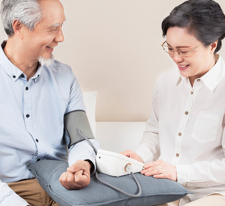 图：鱼跃血压计YE690F