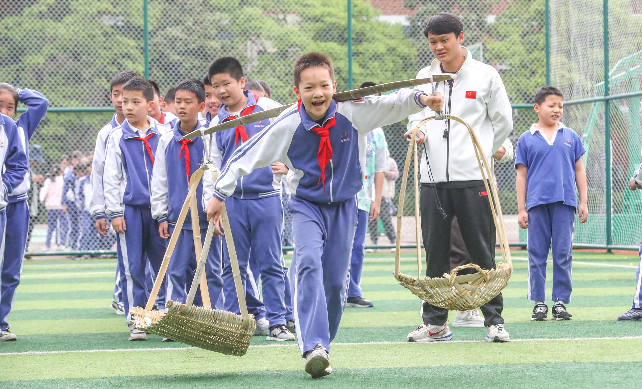 浙江德清:校园有场农耕运动会_新浪财经_新浪网