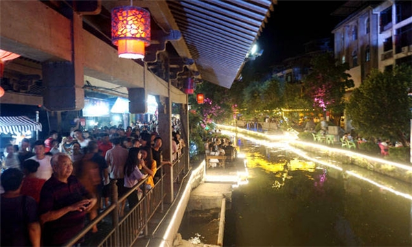 (往届兴安米粉节,图源网络)