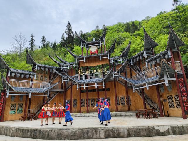 利川市"龙船水乡"景区.图/九派新闻 马婕盈