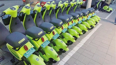 我市首个本土品牌"青城赤兔"共享电单车落地投放_新浪财经_新浪网