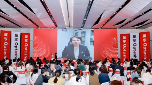 (天津医科大学眼科医院魏瑞华教授)