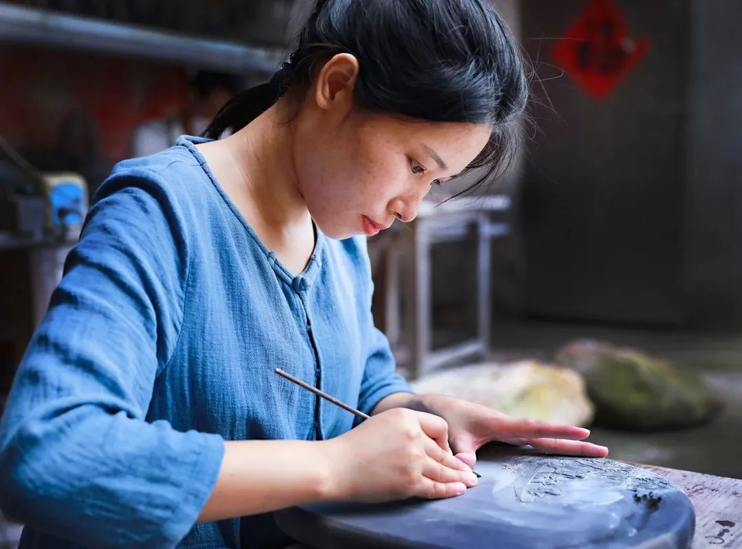 罗馨如 摄他们,是辛勤的人,风雨兼程,日月同行.