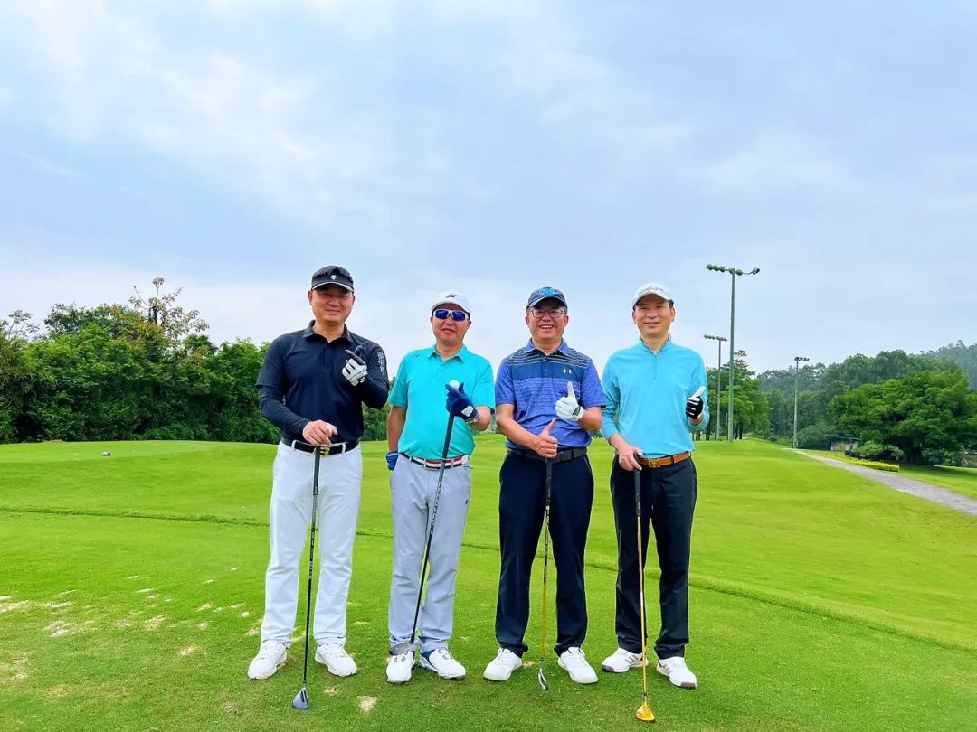 福建校友林建(08-c),刘用旭(14-d),陈艺(16-b)等几位校友参加了福建