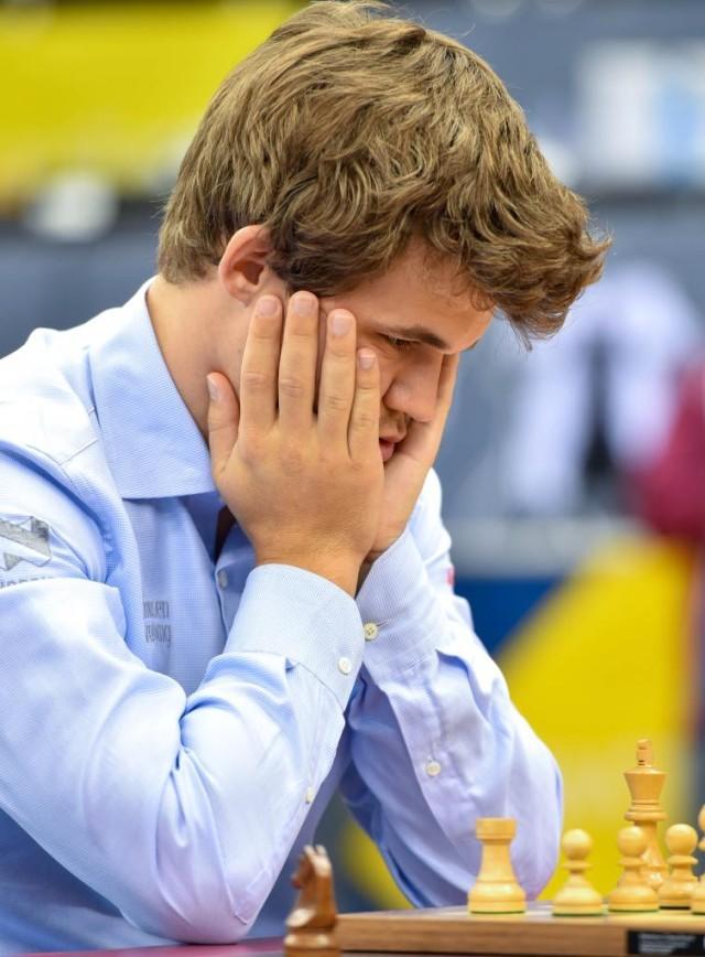 资料图:2016年12月30日,挪威棋手芒努斯·卡尔森在2016超快棋世界锦标