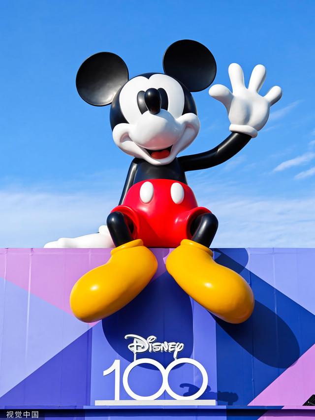 迪士尼100周年 巨型米奇亮相上海万象天地|迪士尼_新浪财经_新浪网