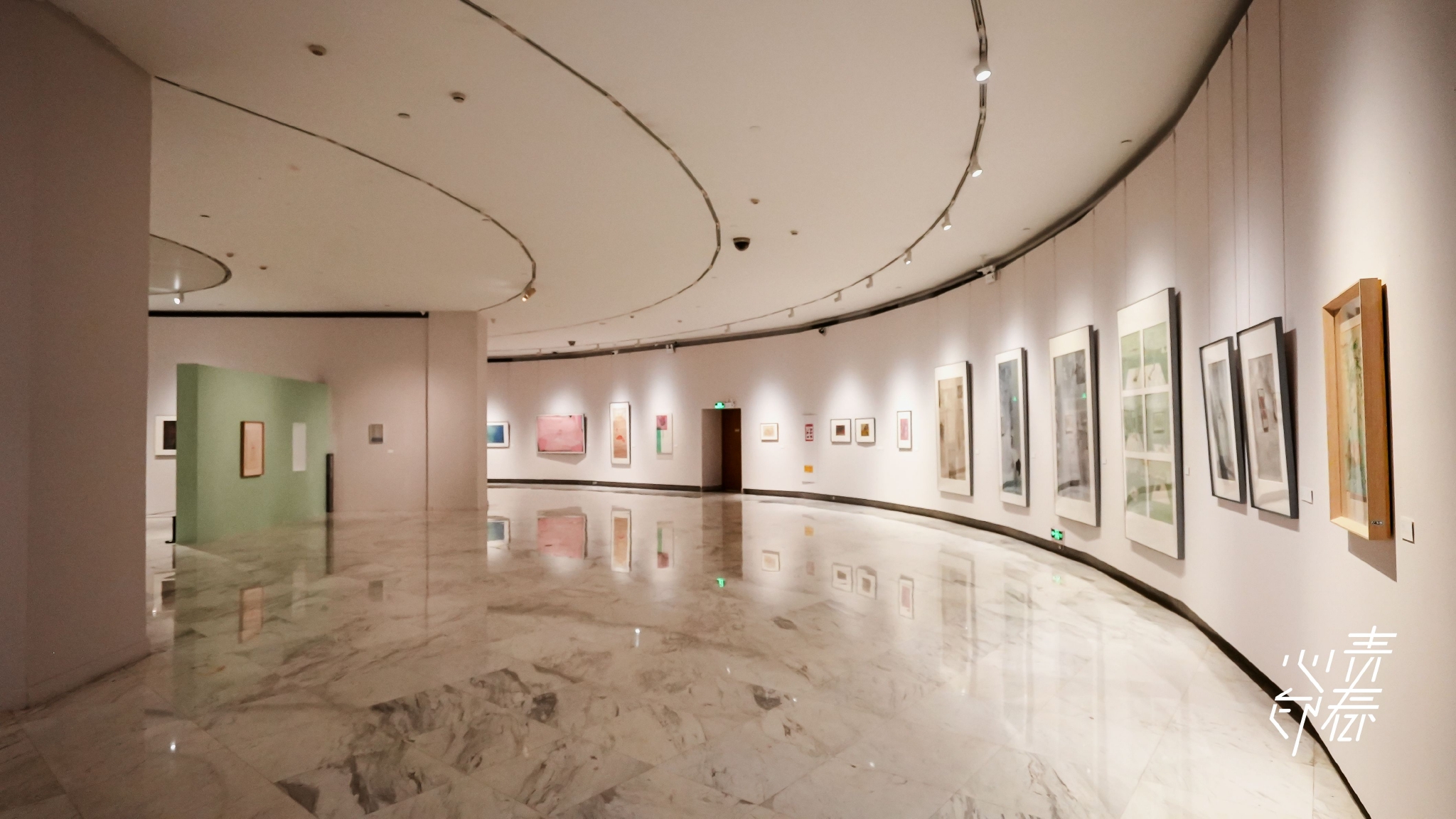 五四正青春第九届关山月美术馆青年工笔画展举办