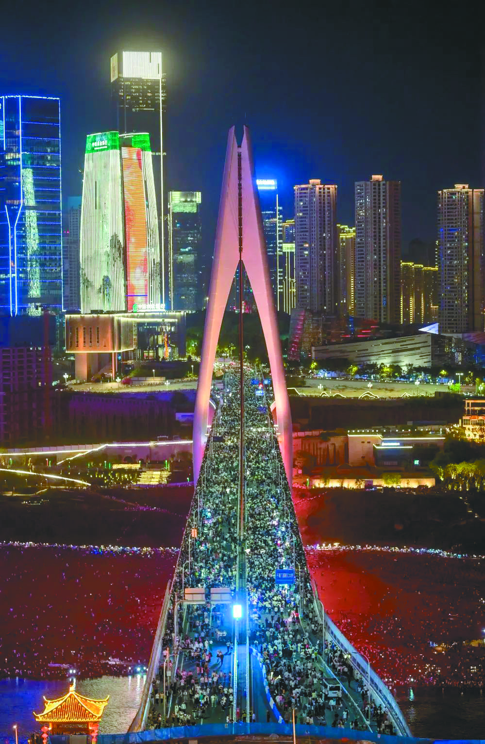 千厮门嘉陵江大桥 记者 龙帆 摄/视觉重庆