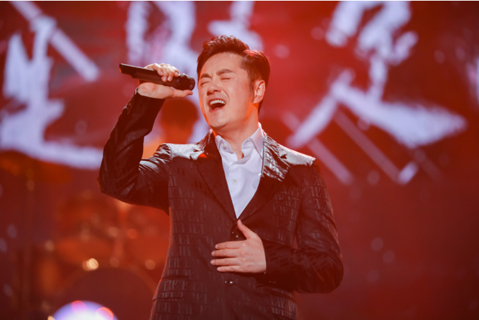 （黄格选献唱《骄傲的少年》）