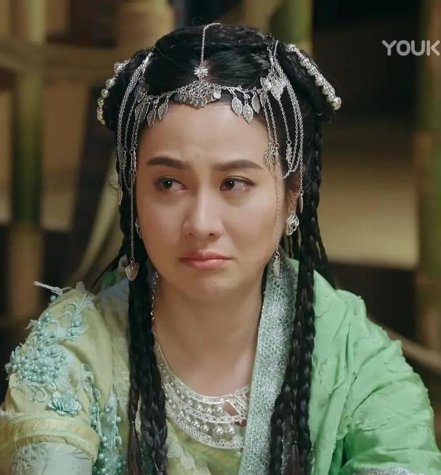 43岁叶璇新剧演十几岁黄毛丫头还是"第一美女",被吐槽装嫩,开播前喊话