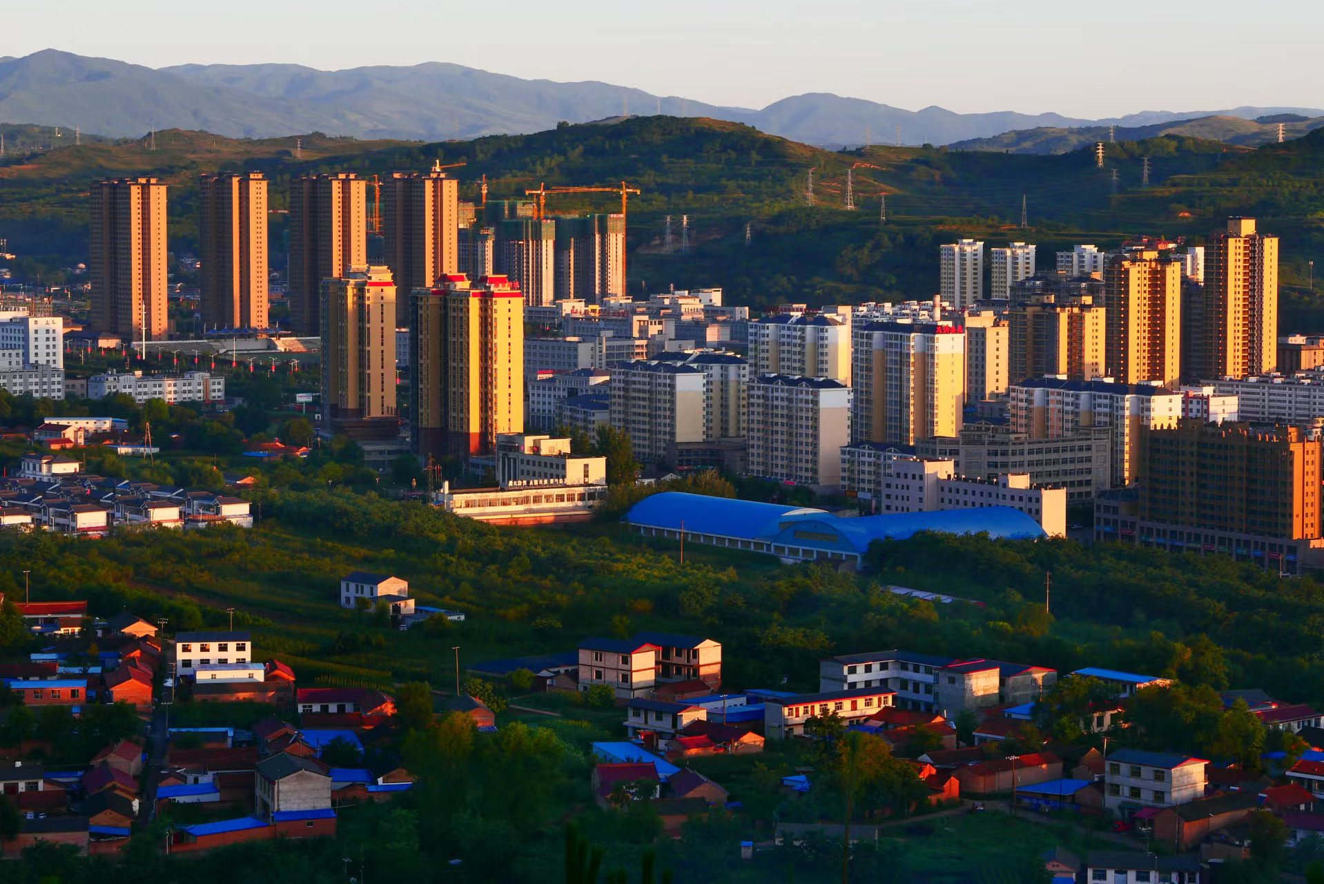 平凉华亭:厚植沃土兴万木 广栽梧桐引凤来|招商引资_新浪财经_新浪网