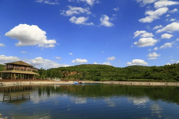 太行泉城 美丽邢台|沙河红石沟:一泓碧水润青山 万红千翠入画来|邢台