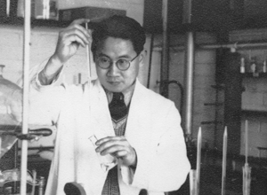 他亲笔划掉了“世界首次人工合成牛胰岛素”成果中自己的名字|科研_新浪财经_新浪网