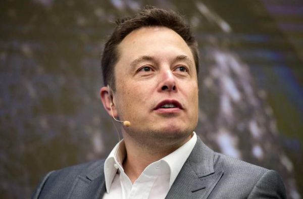 马斯克称自己白手起家:童年并不幸福从未继承任何东西_手机新浪网