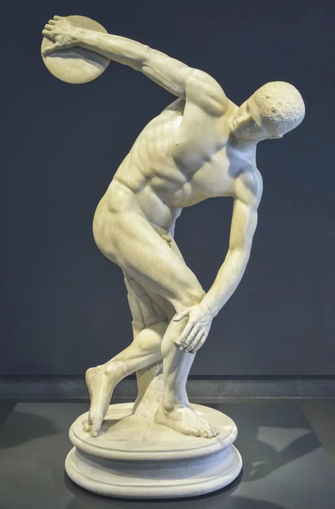 《掷铁饼者》米隆