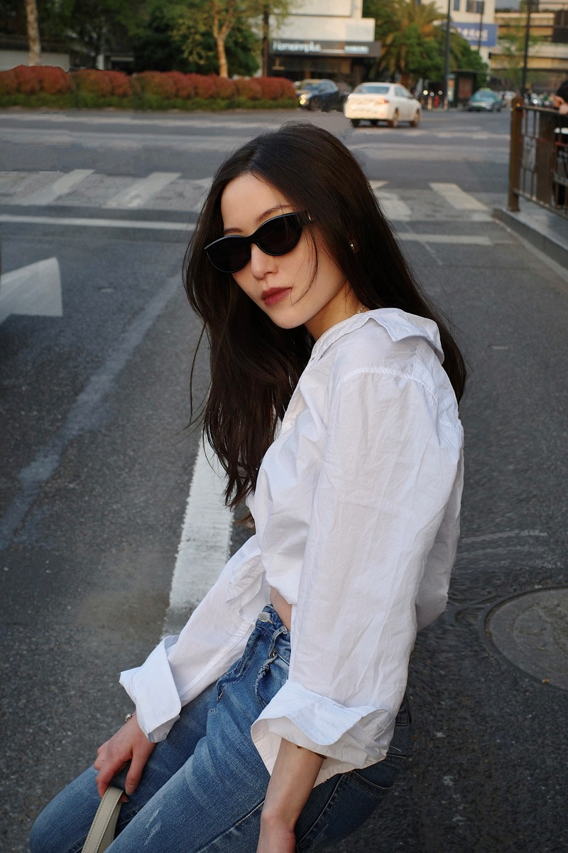 （时尚媒体人、时尚达人吉梨）