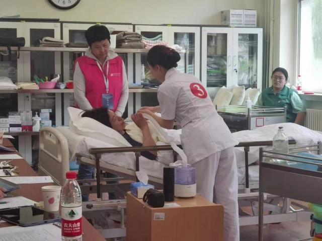 模拟真实场景 2023年北京市职业院校健康养老照护技能大赛举办