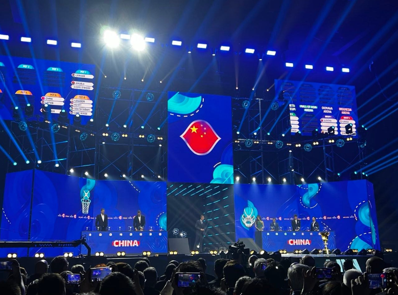 中国男篮主教练乔尔杰维奇在分组结果揭晓后表示，他为中国队设定的目标是小组出线。