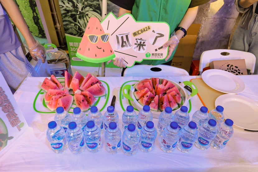 上海新东方考研英语教授都有谁？慎密名方便览，传奇全国仿广泛私服176月卡-上海新东方英语考研班费用盘问（两天8个瓜退圈、封杀、互撕、劈腿个个都是大瓜）